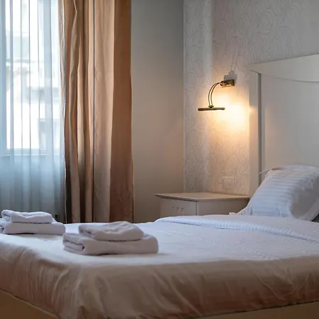 Bright 2br In 아파트